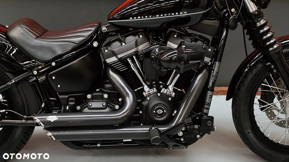 Harley-Davidson Softail Street Bob - 5