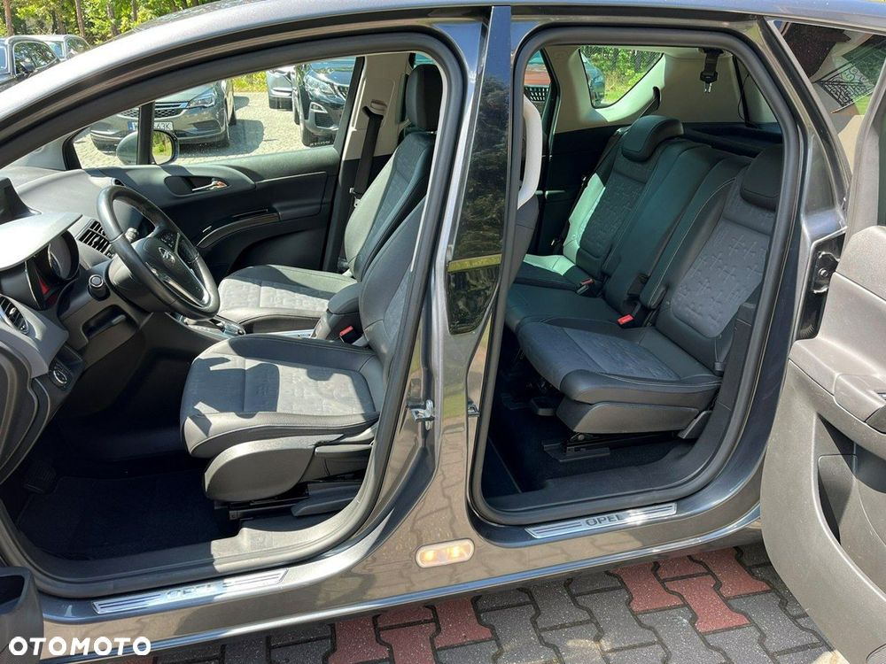Opel Meriva - 9