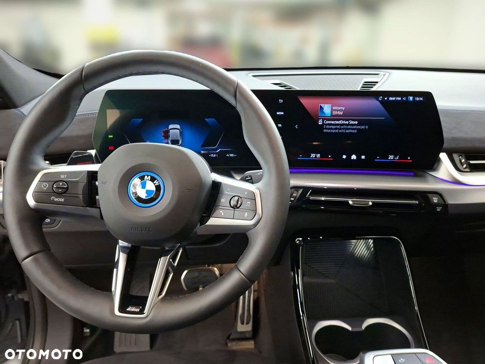 BMW iX2 eDrive20 66.5kWh M Sport Edition - 15