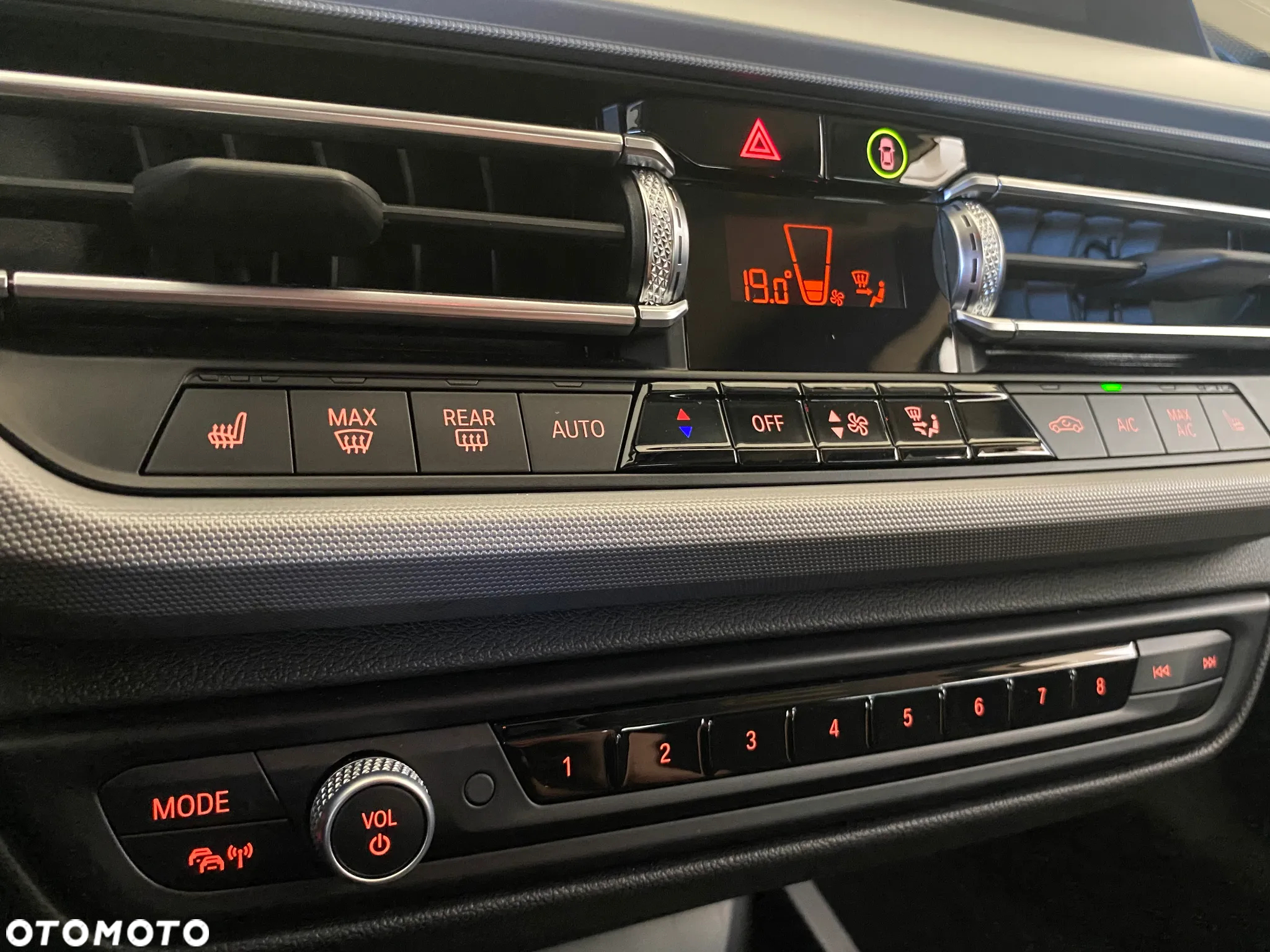 BMW Seria 2 218i - 10