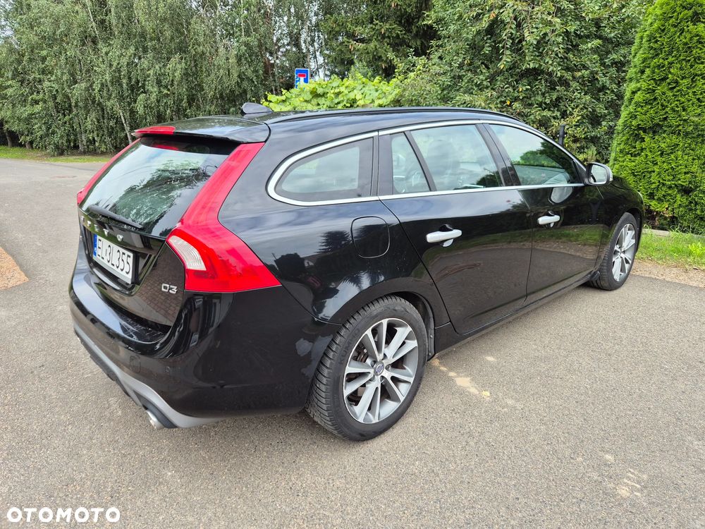 Volvo V60 D3 Drive-E R-Design Momentum - 10