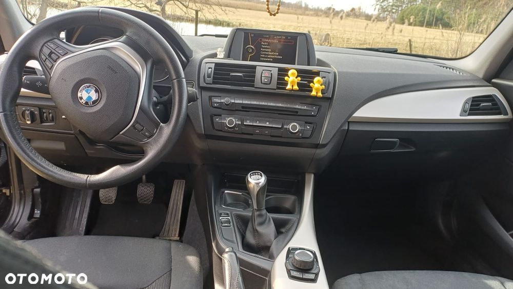 BMW Seria 1 116d DPF - 10