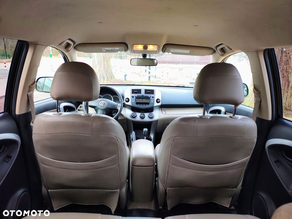 Toyota RAV4 2.4 VVT-i Base 4x2 - 26