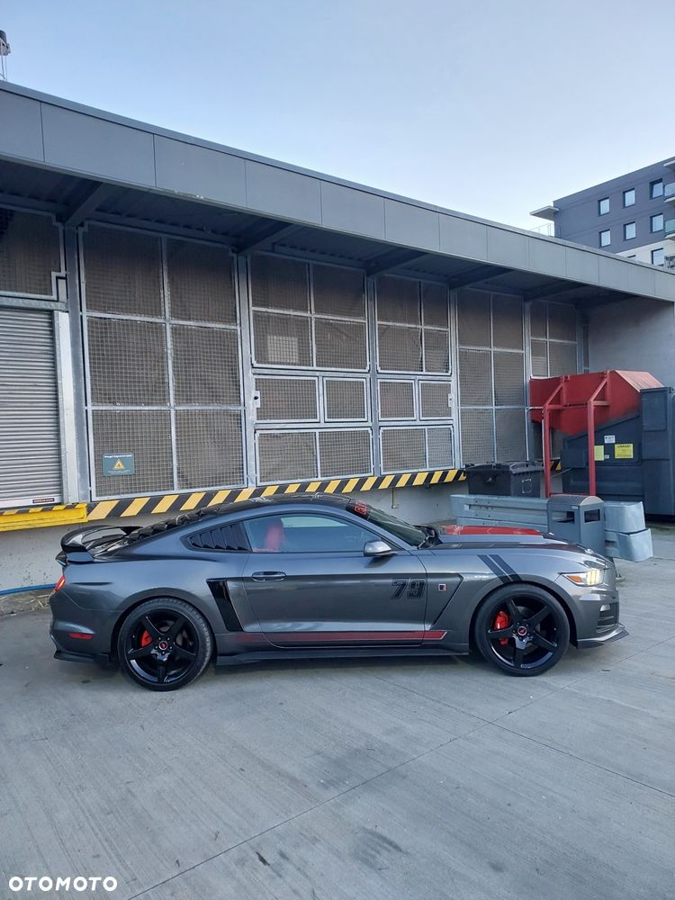 Ford Mustang - 28