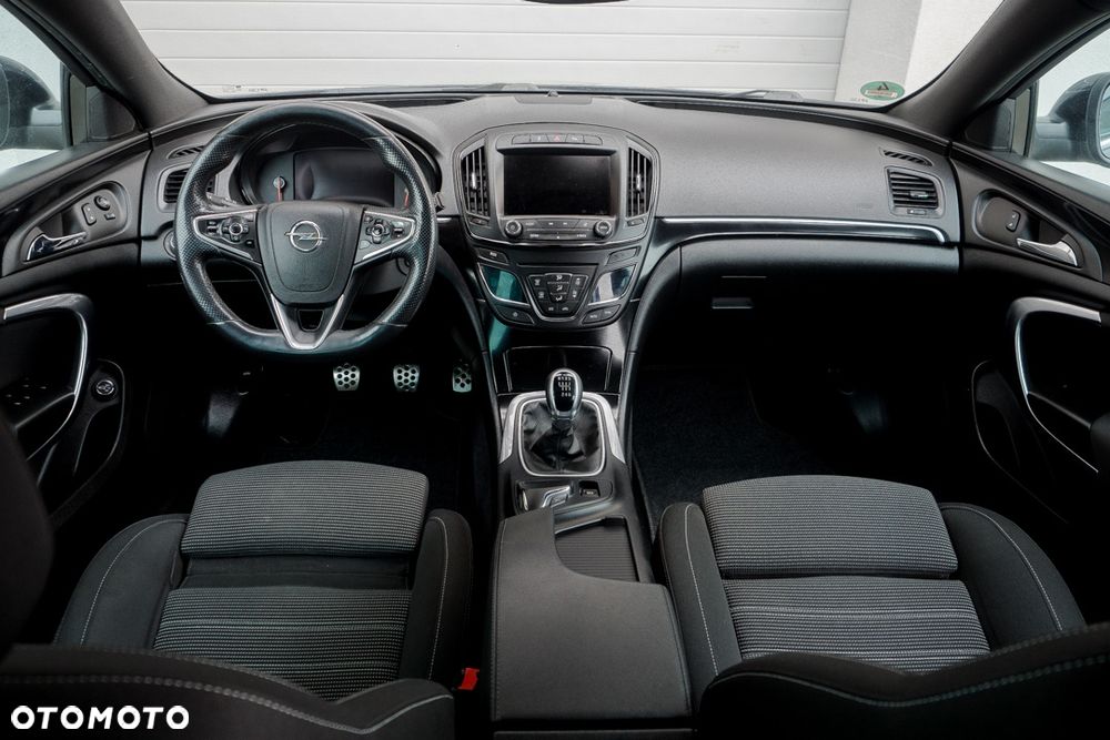 Opel Insignia 1.6 T Cosmo S&S - 32