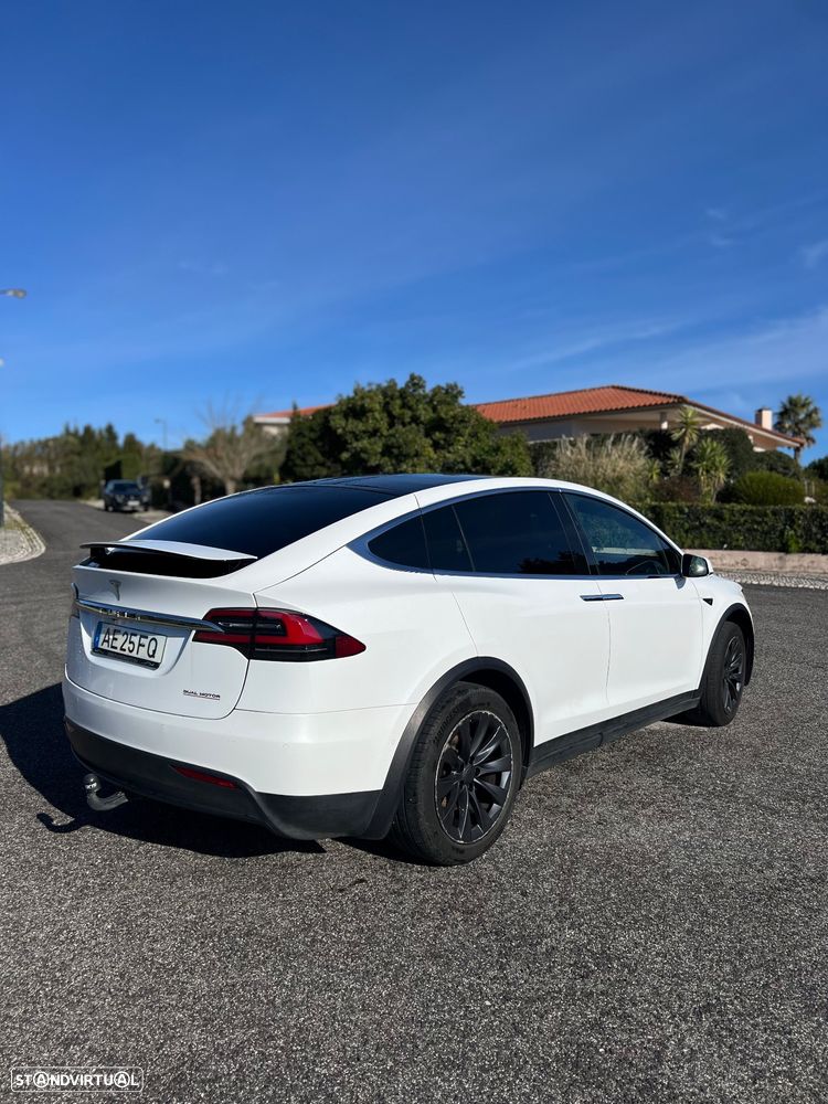Tesla Model X P100D - 3