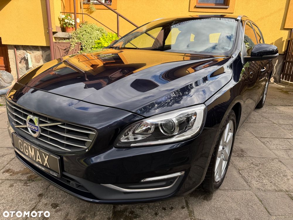 Volvo V60 2018 photo 2