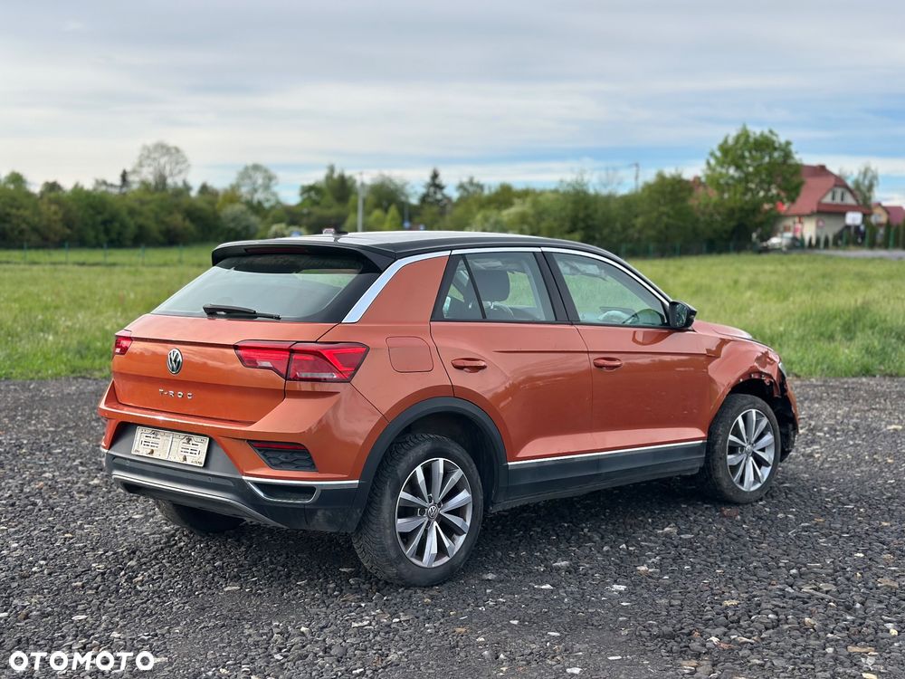 Volkswagen T-Roc - 11