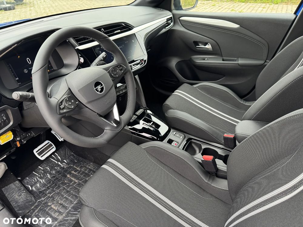 Opel Corsa 1.2 GS S&S - 9
