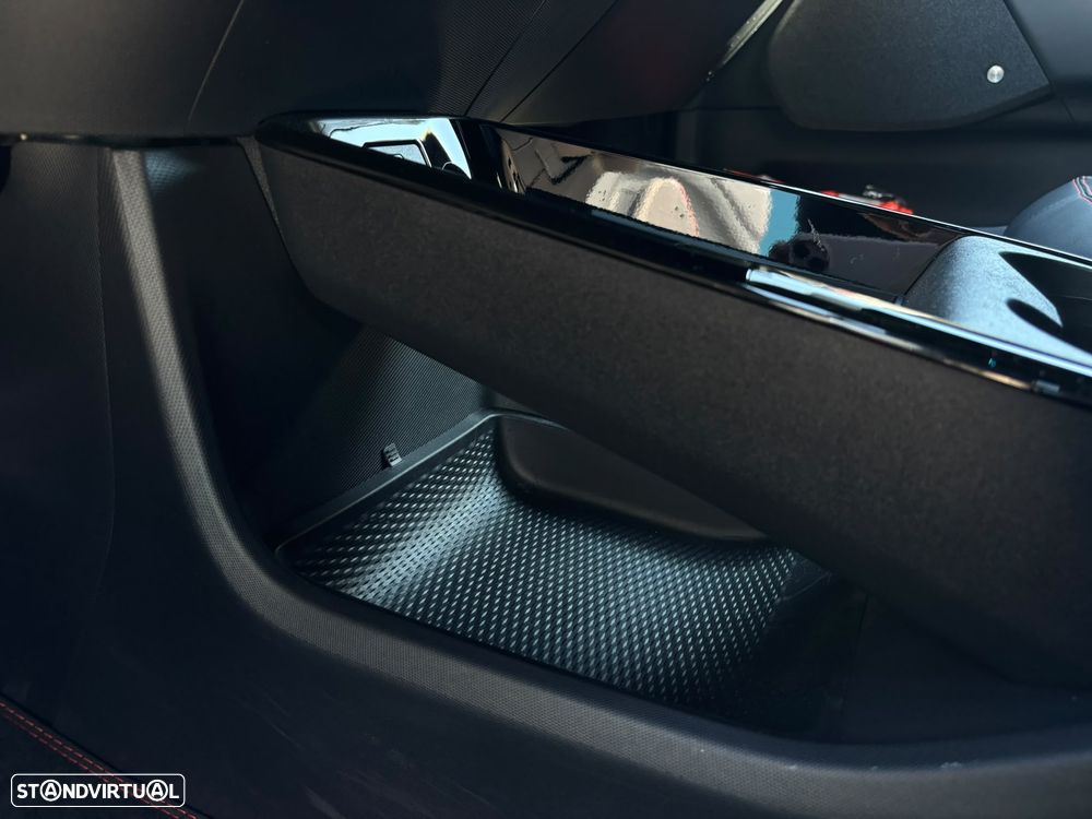 Ford Mustang Mach-E AWD PREMIUM - 16