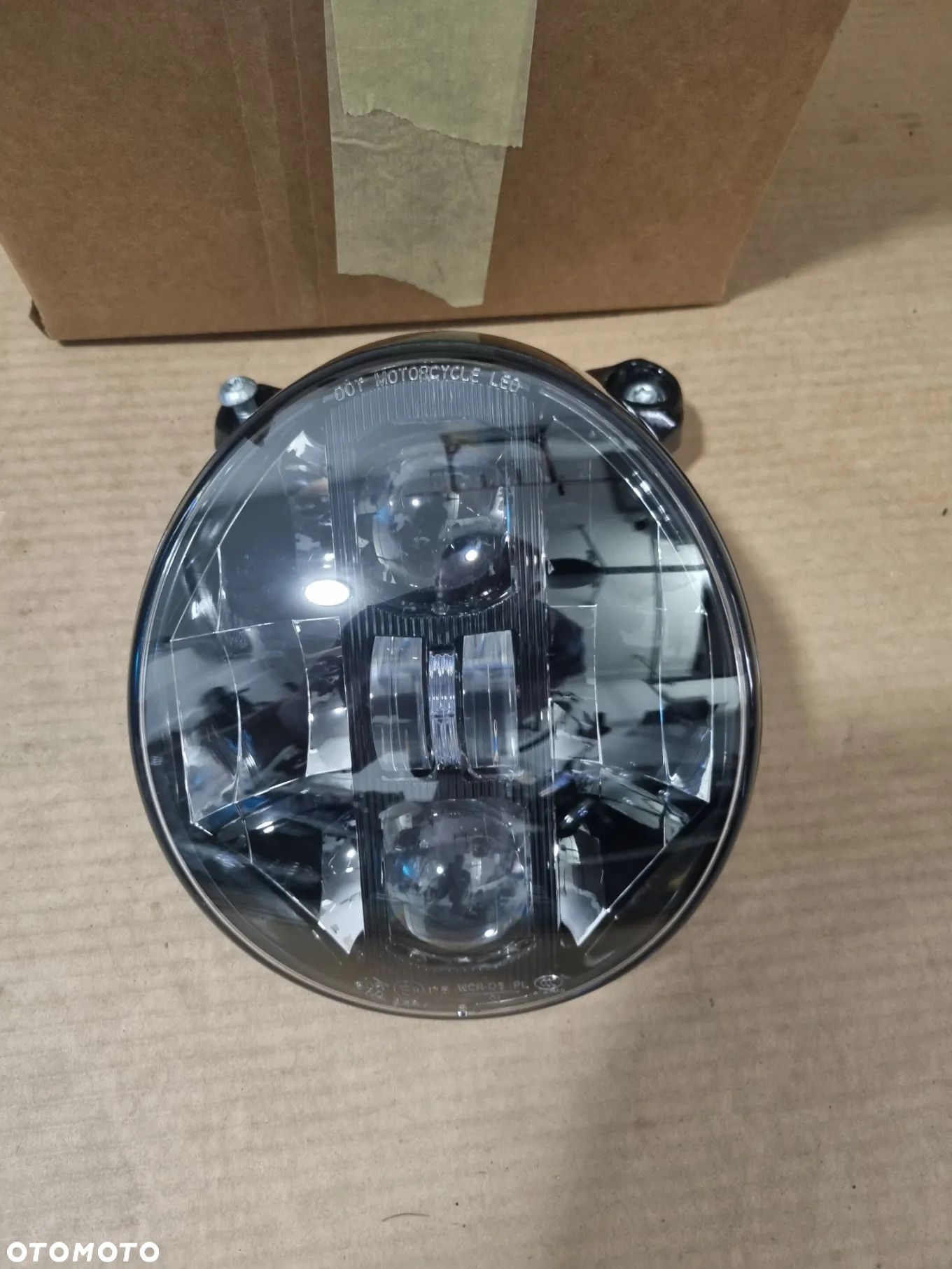 Harley Davidson Softail Breakout FXBRS M8 lampa reflektor Led 67700344A - 1