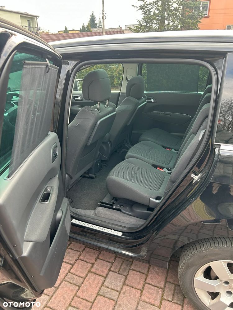 Peugeot 5008 155 THP Style - 28