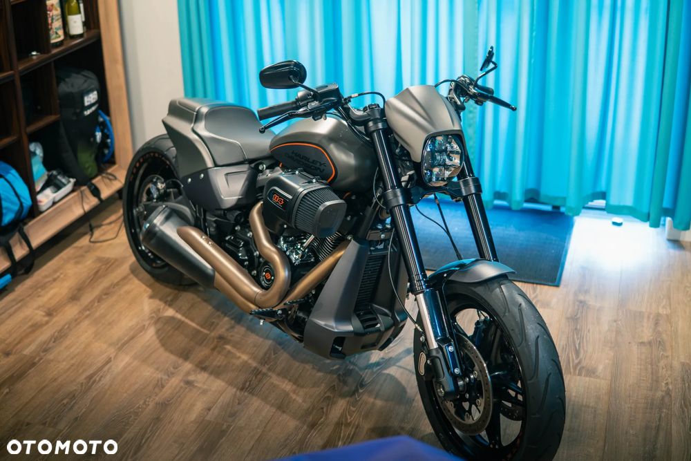 Harley-Davidson Softail FXDR - 1