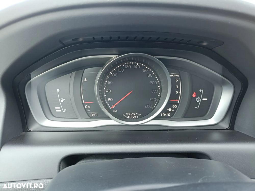 Volvo XC 60 D3 Inscription - 6
