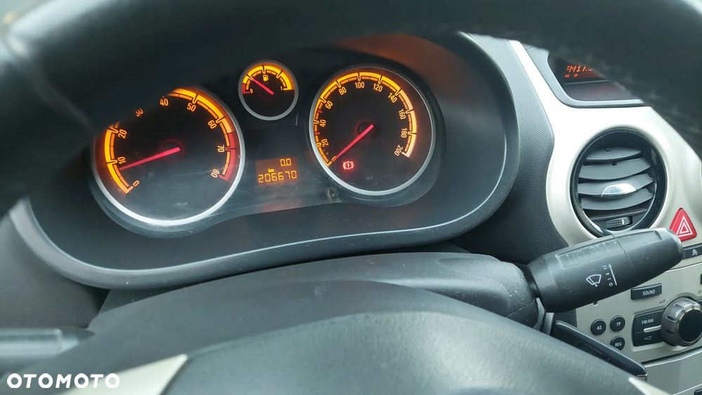 Opel Corsa 1.2 16V - 9
