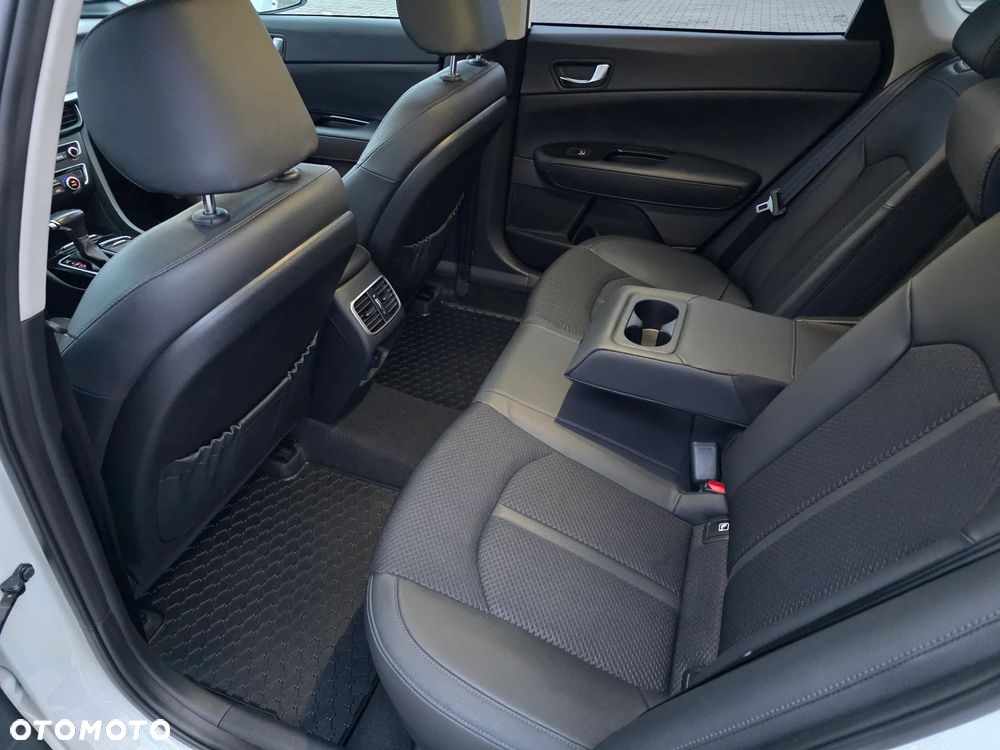 Kia Optima 1.6 CRDI SCR L DCT - 18