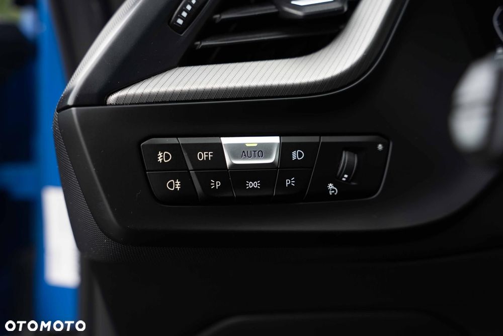 BMW Seria 2 220d M Sport - 39