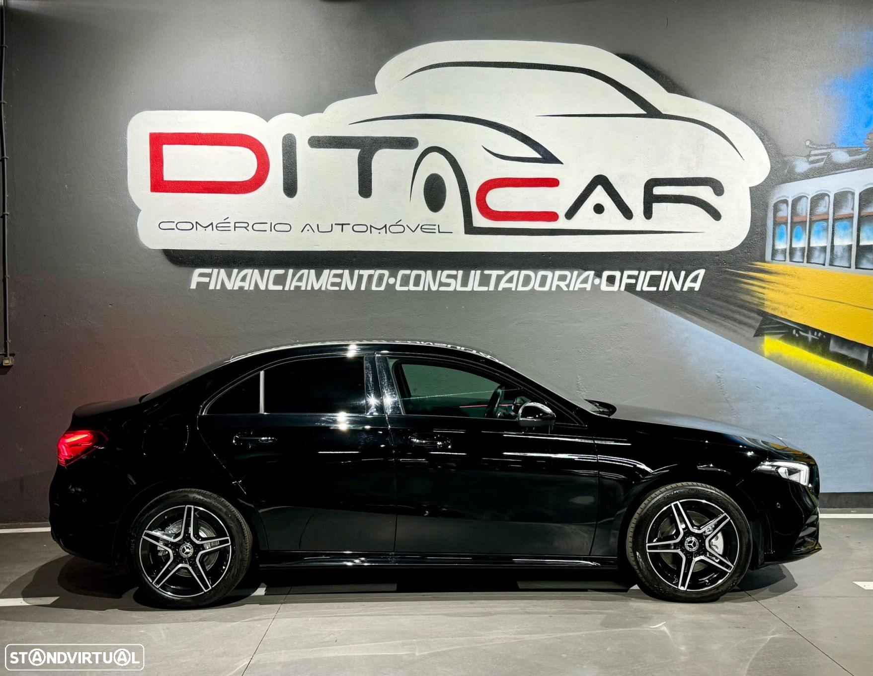 Mercedes-Benz A 250 Limousine e AMG Line - 8