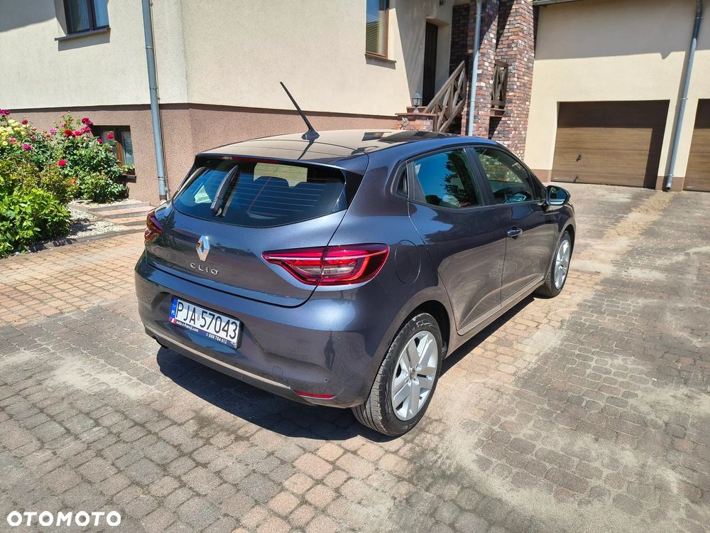 Renault Clio - 10