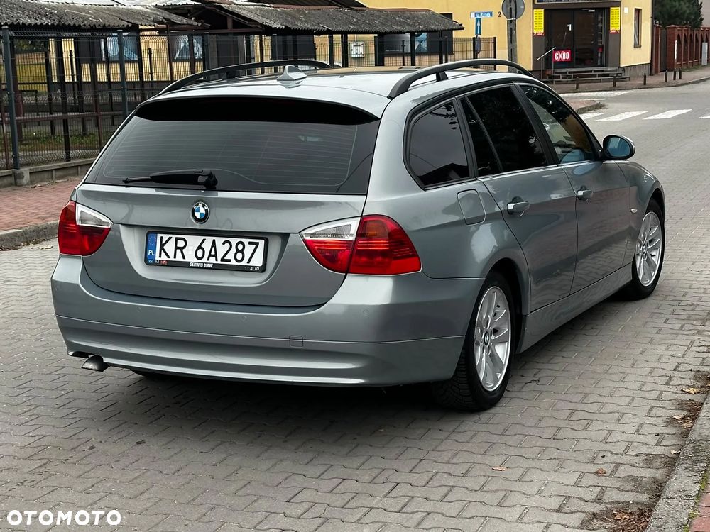 BMW Seria 3 - 12