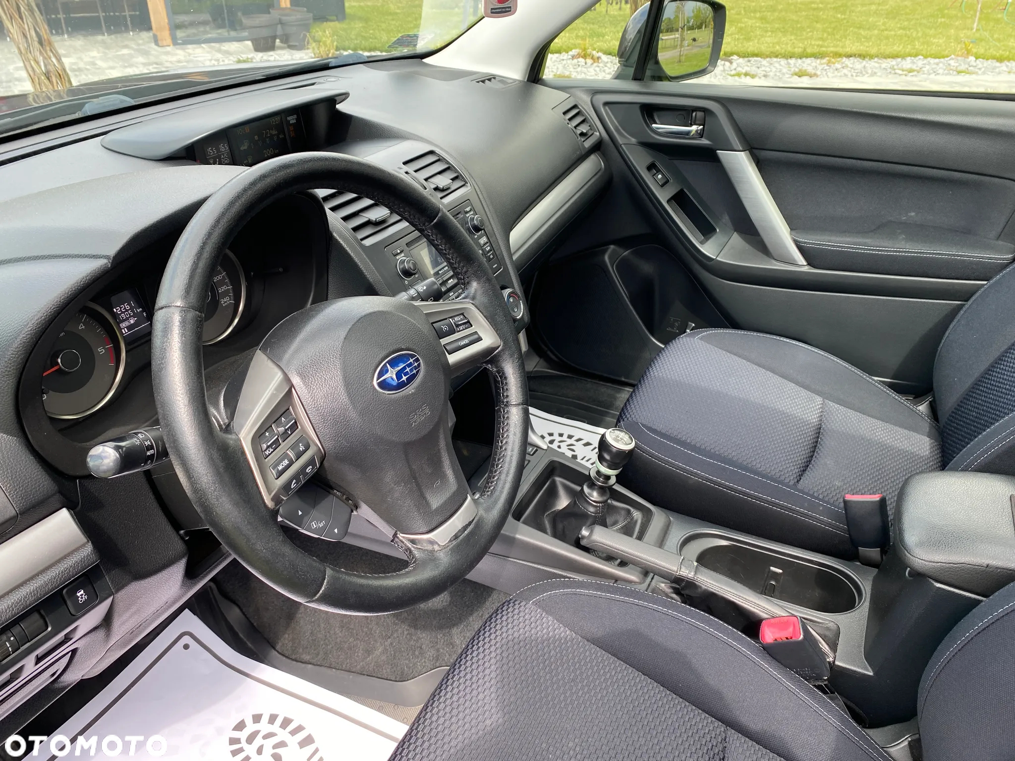 Subaru Forester 2.0D Platinum - 38