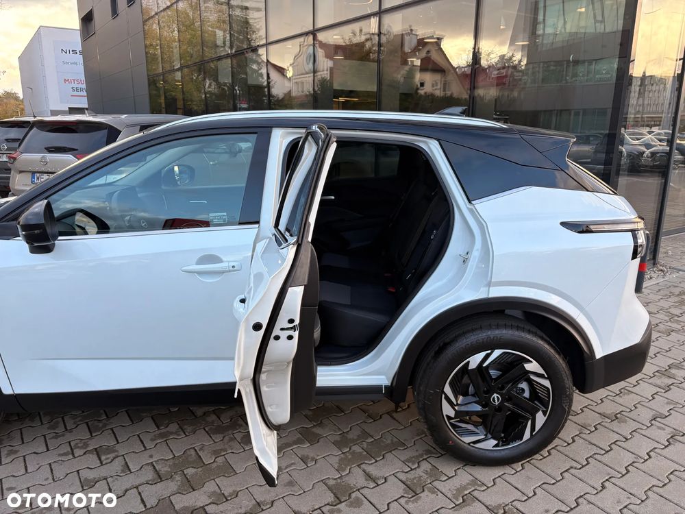 Nissan Qashqai 1.3 DIG-T mHEV N-Connecta - 35
