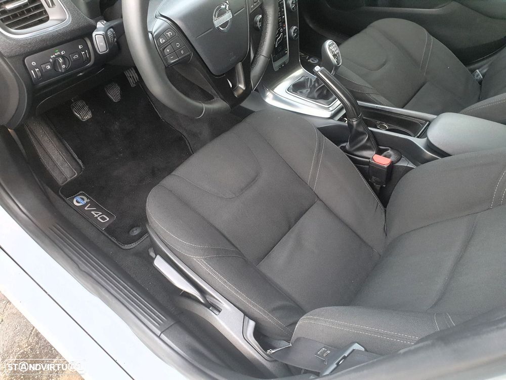 Volvo V40 1.6 D2 Eco Kinetic - 10