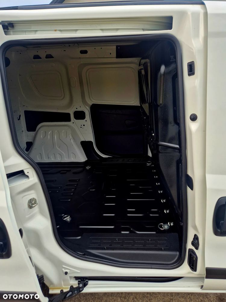Fiat Doblo Active - 19