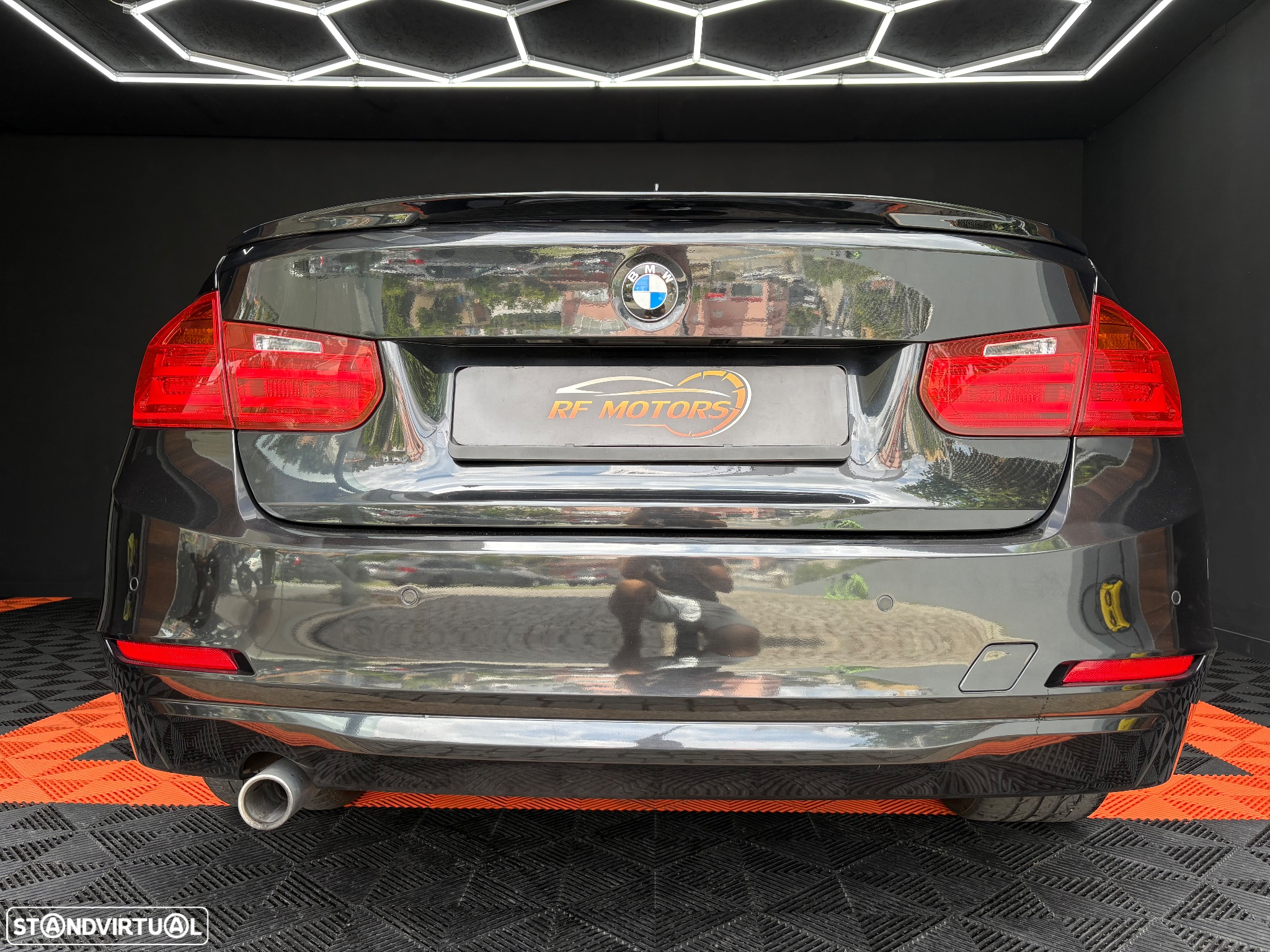 BMW 318 d Aut. Sport Line - 22