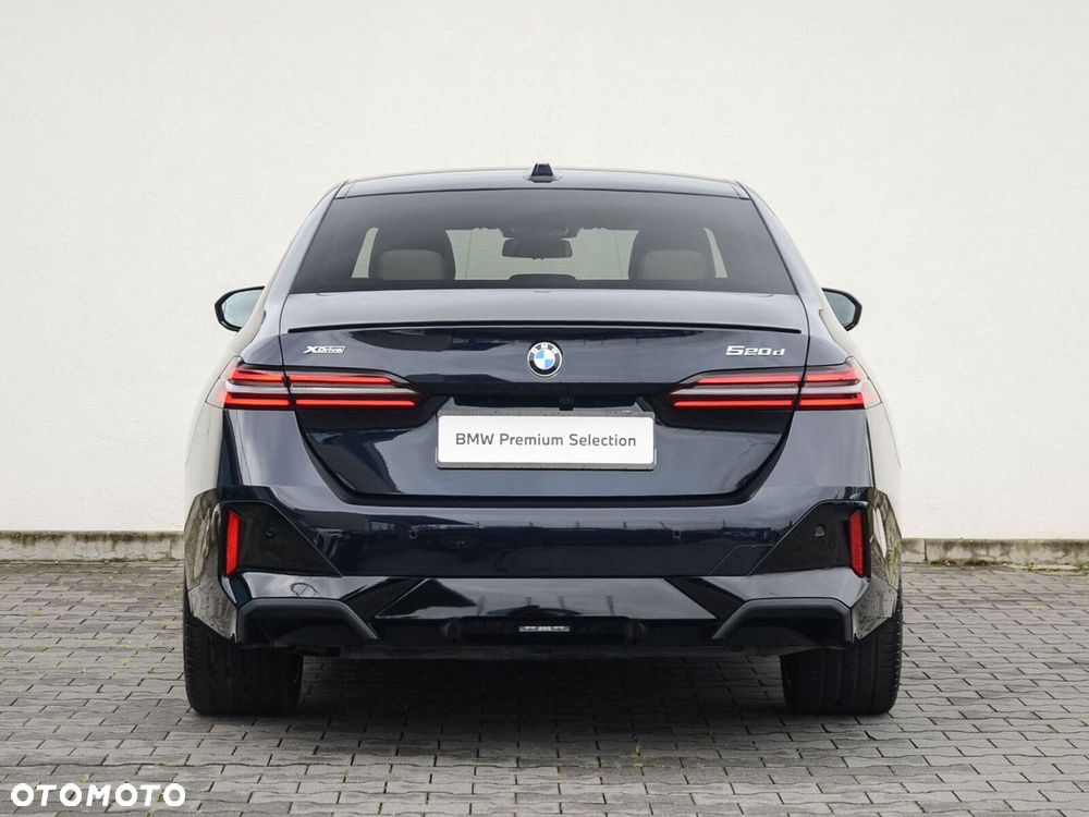 BMW Seria 5 - 11