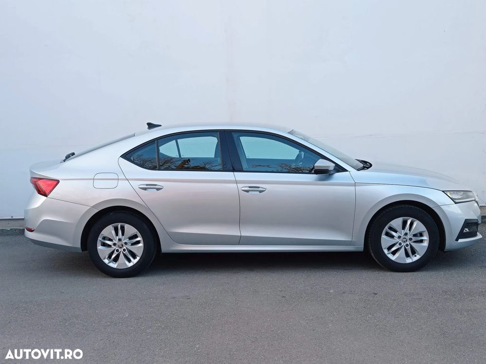 Skoda Octavia 2.0 TDI Ambition - 8