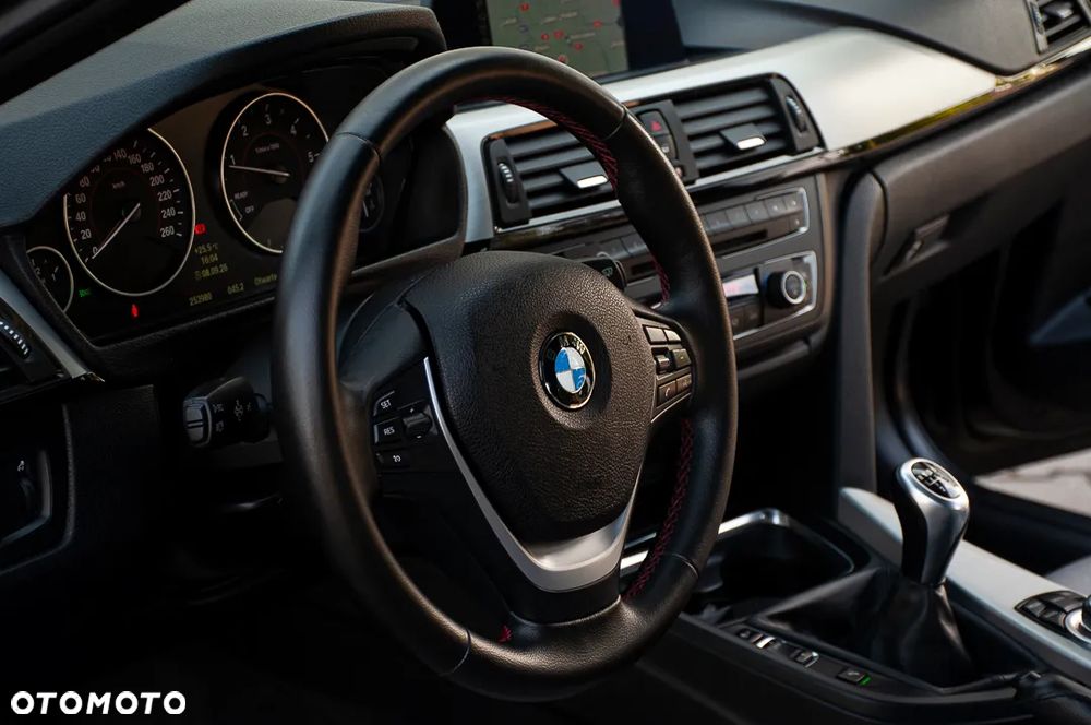 BMW Seria 3 320d M Sport Edition - 24