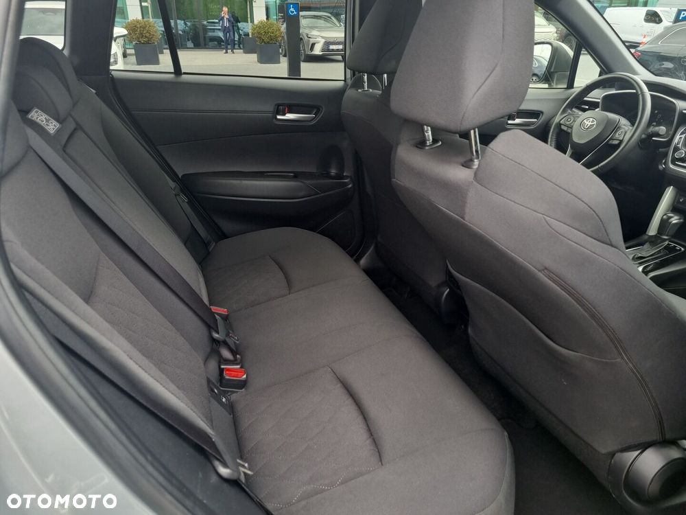 Toyota Corolla Cross - 12