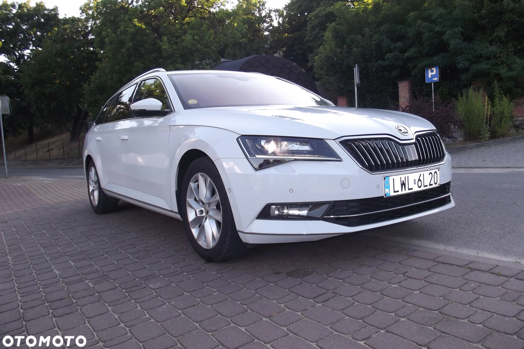 Skoda Superb 2.0 TDI Style DSG7 - 23