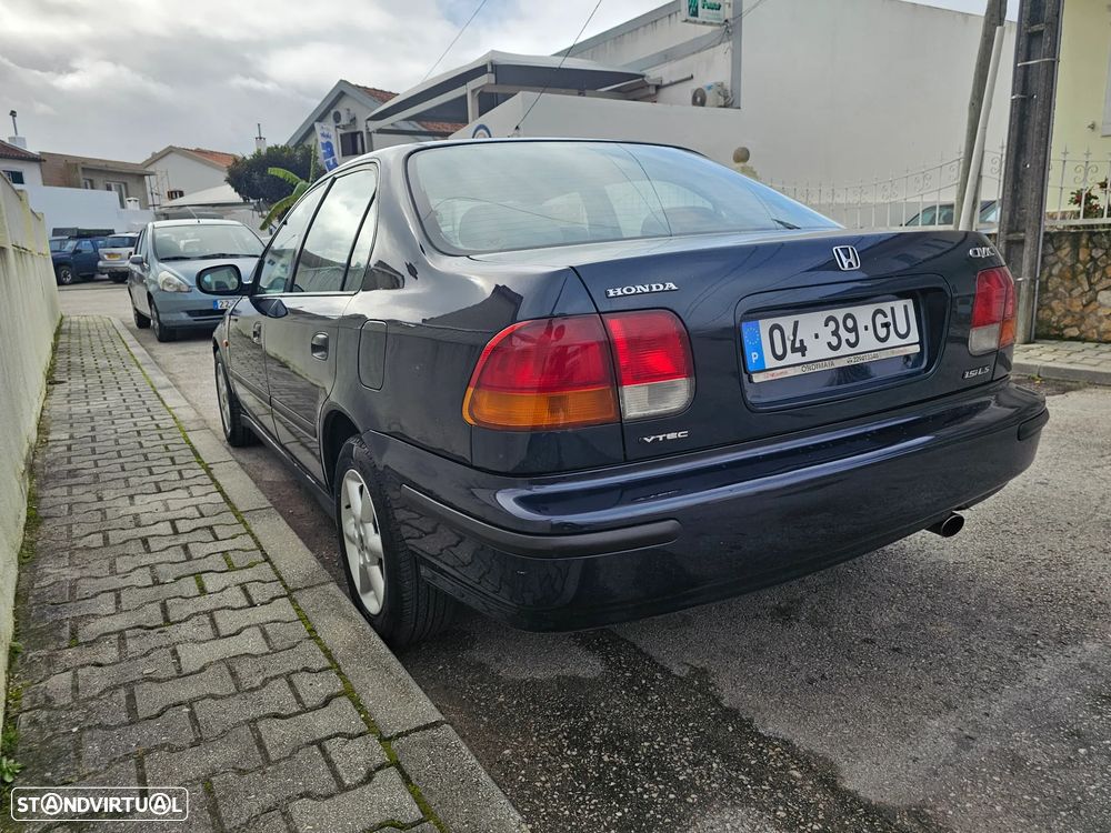 Honda Civic 1.5i LS - 10