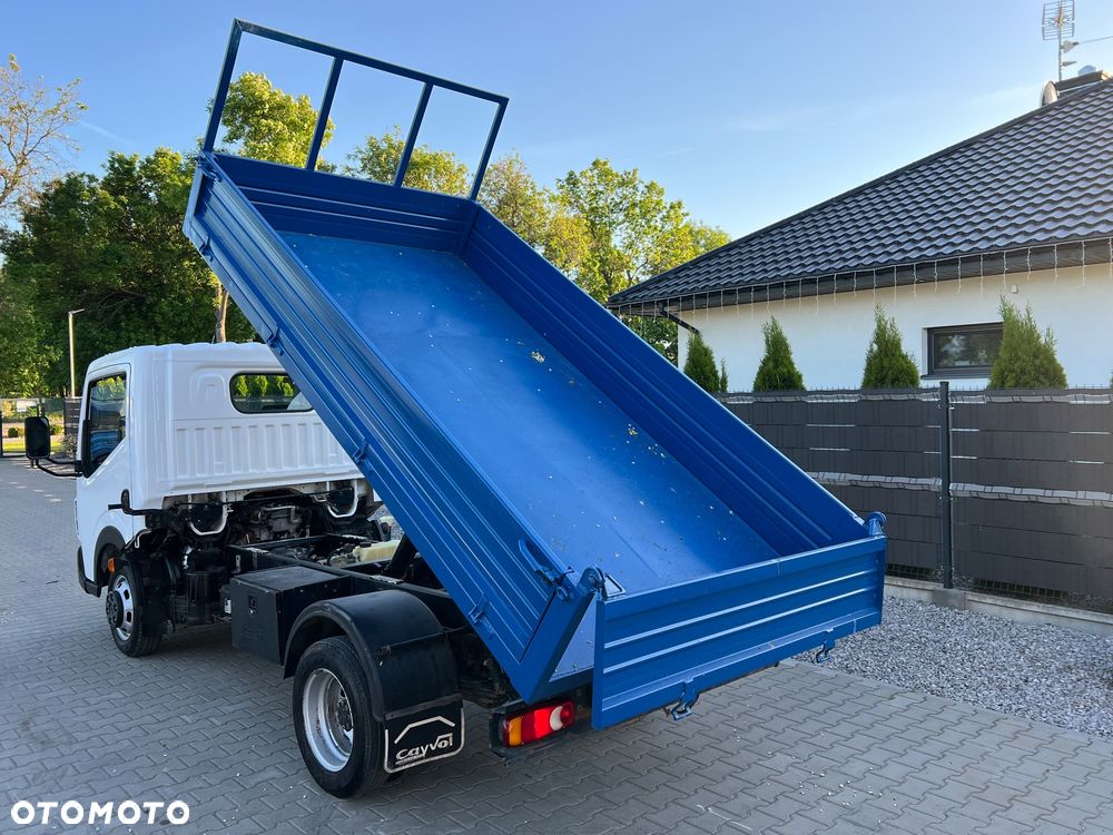 Renault Maxity - 26