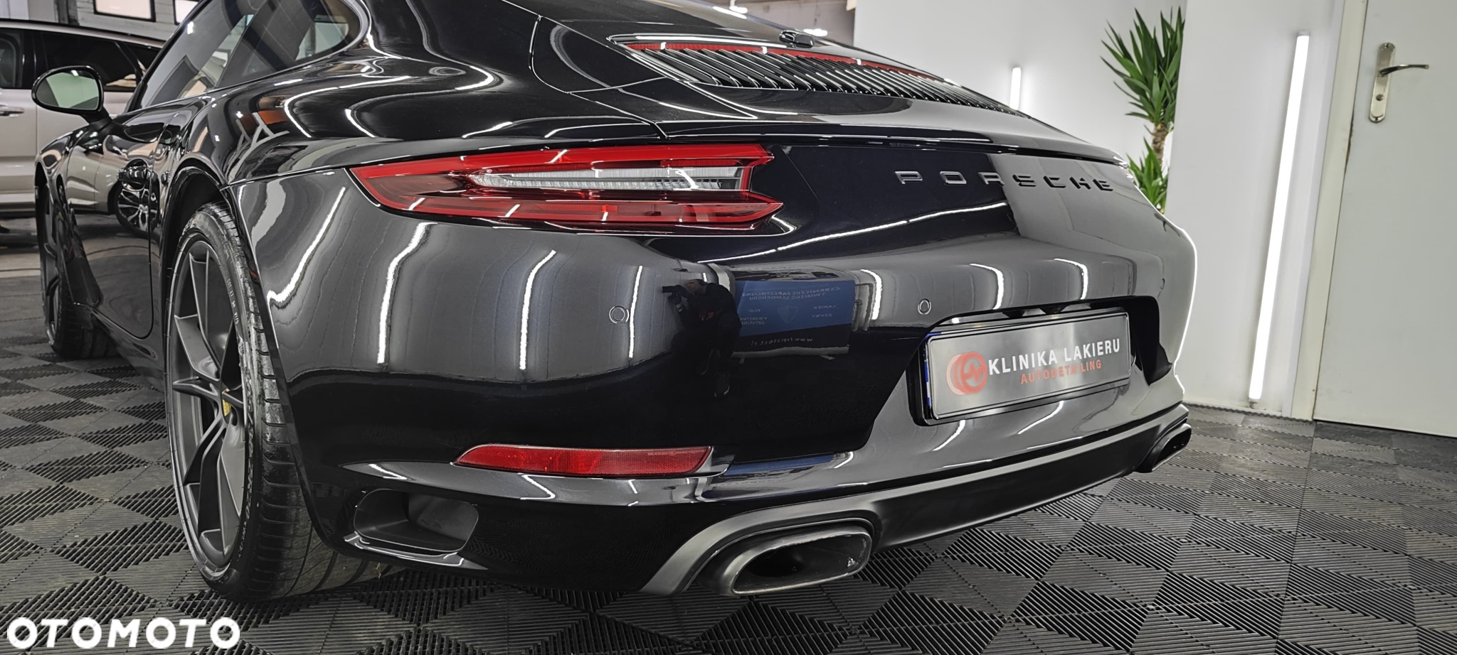 Porsche 911 Carrera PDK - 16