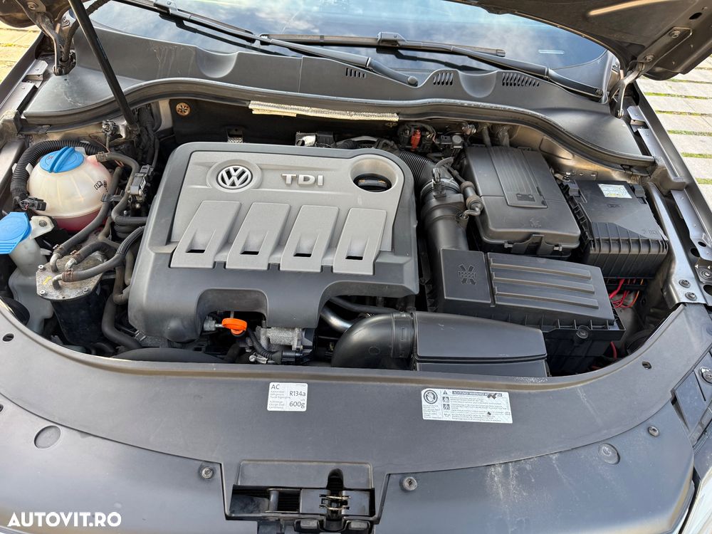 Volkswagen Passat - 8