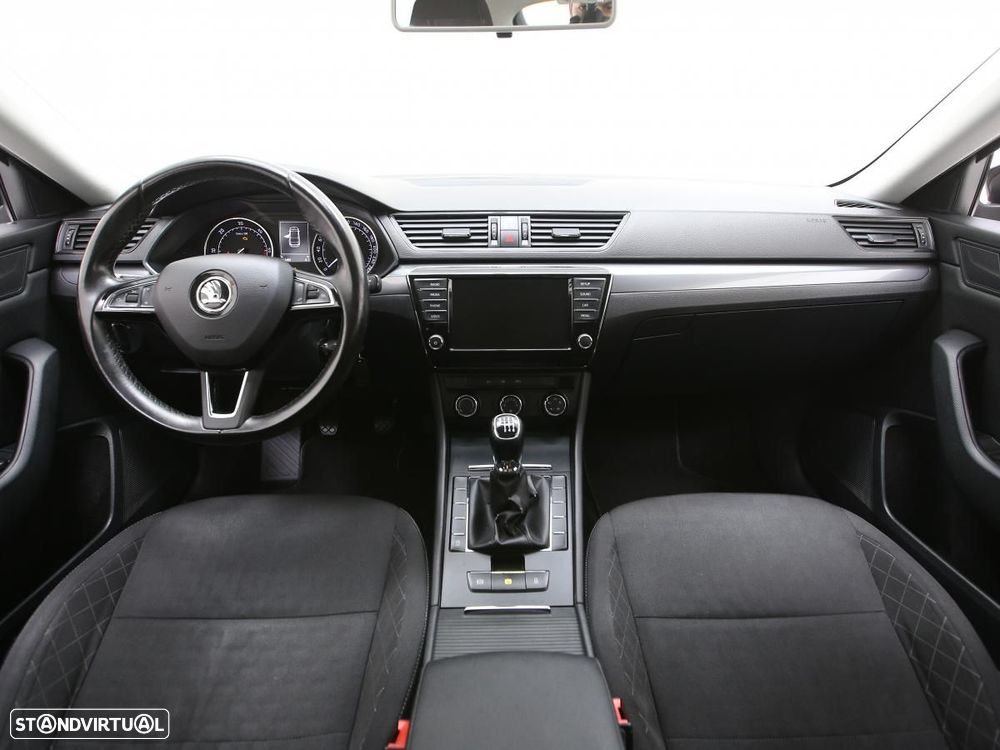 Skoda Superb 1.6 TDI Active - 6