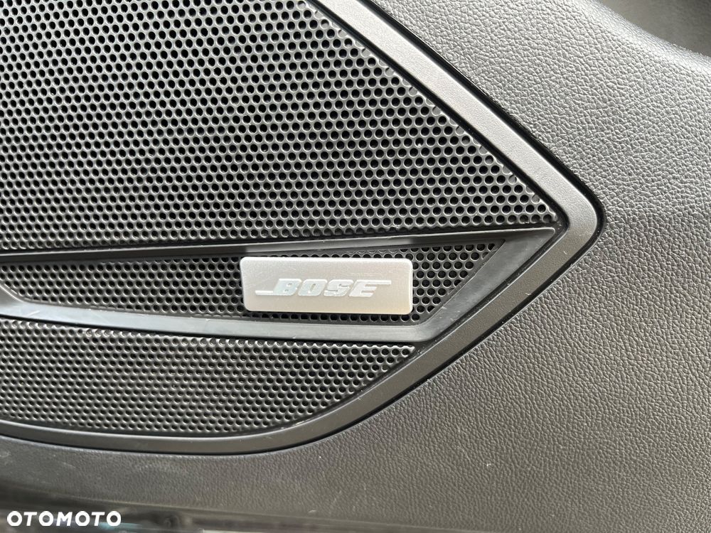Opel Insignia - 25