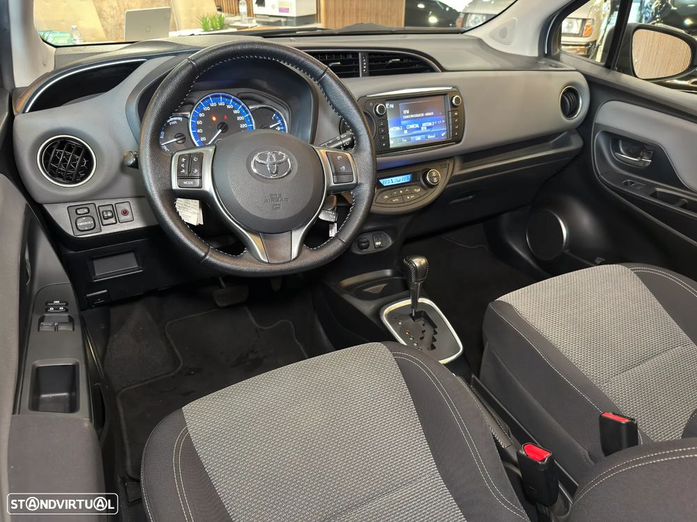 Toyota Yaris 1.5 HSD Active - 9