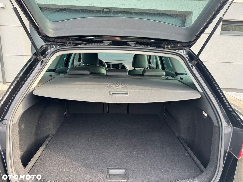 Seat Leon 2.0 TDI DPF DSG FR - 22