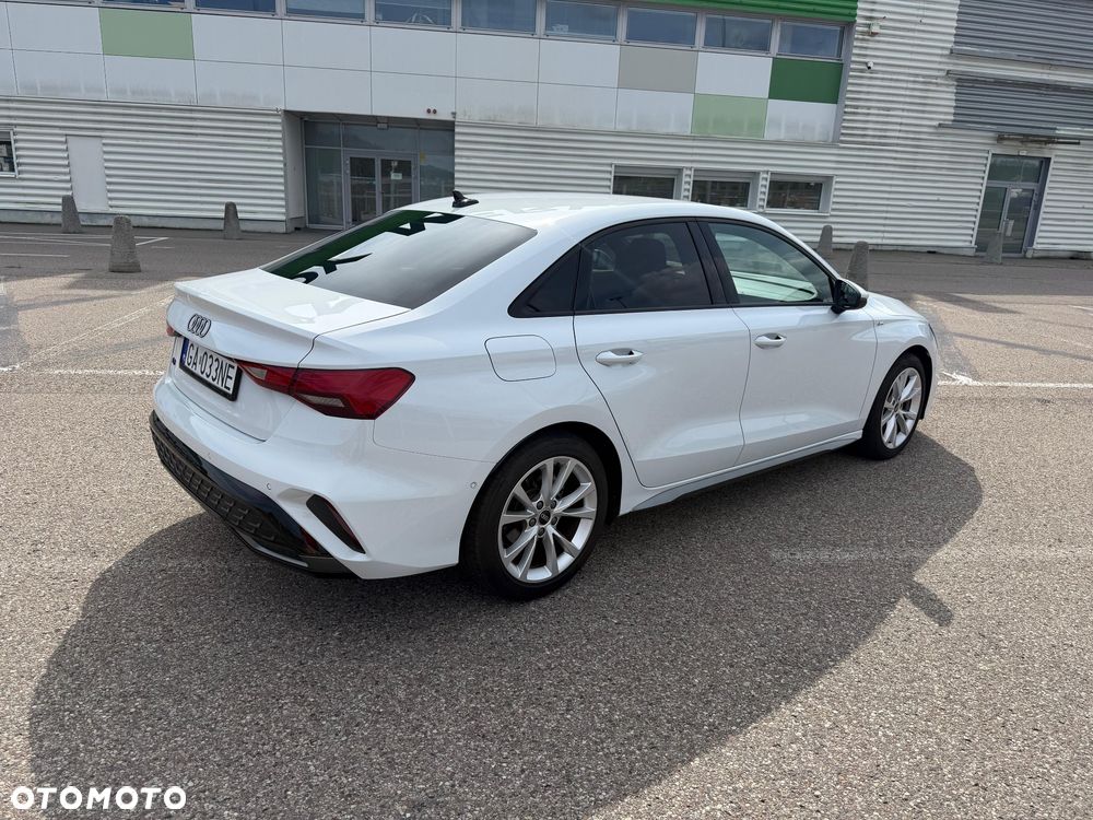 Audi A3 Limousine 30 TFSI S tronic S line - 4
