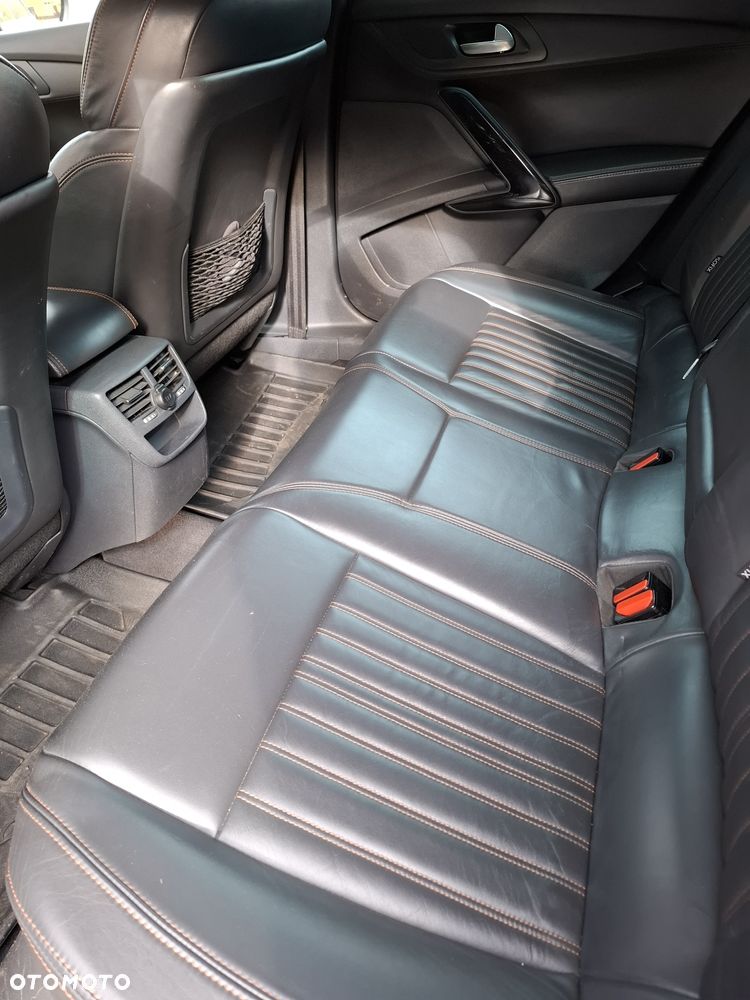 Peugeot 508 RXH Hybrid4 - 10