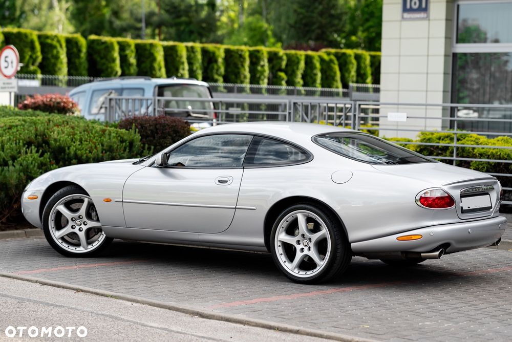 Jaguar XK8 - 14