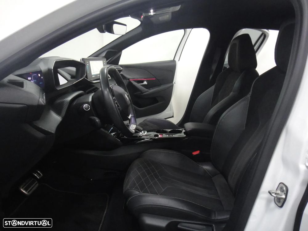 Peugeot e-208 50 kWh GT Pack - 12