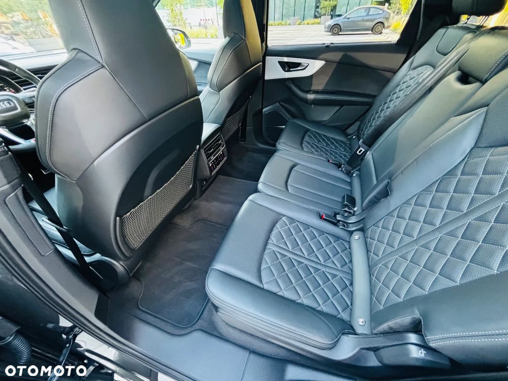Audi Q7 50 TDI mHEV Quattro S Line Tiptr - 29