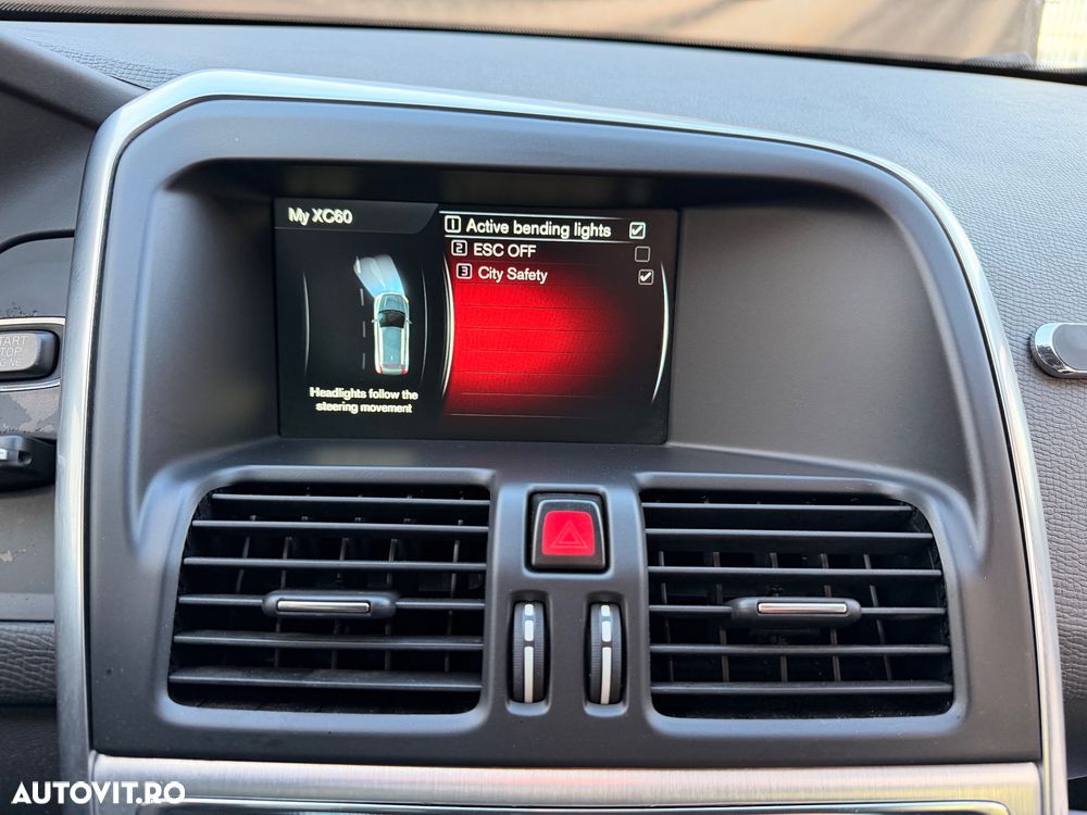 Volvo XC 60 D4 Ocean Race - 27