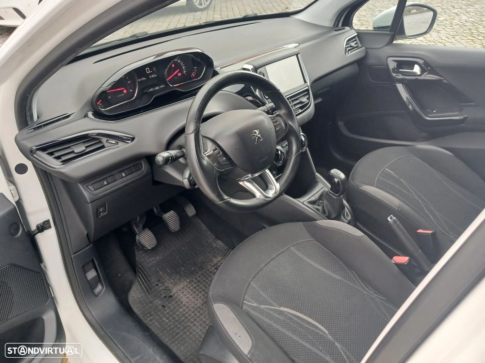 Peugeot 208 1.4 HDi Active - 14