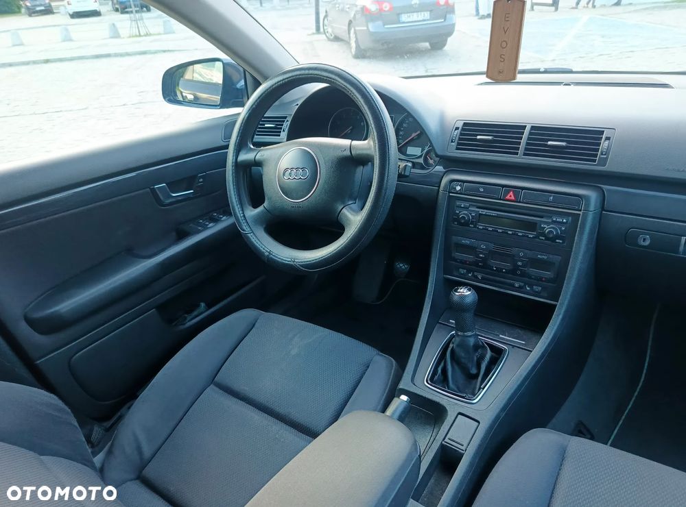 Audi A4 Avant 2.4 - 15